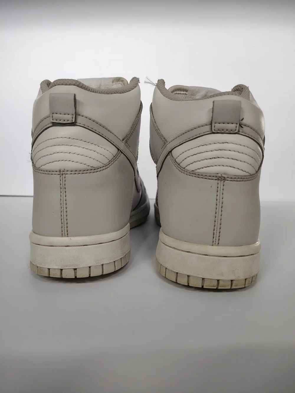 Nike Youth 7 High-Top Sneakers in Light Gray and White